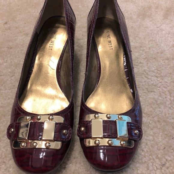 Nine West Burgundy Dress Shoe - Picture 2 of 8